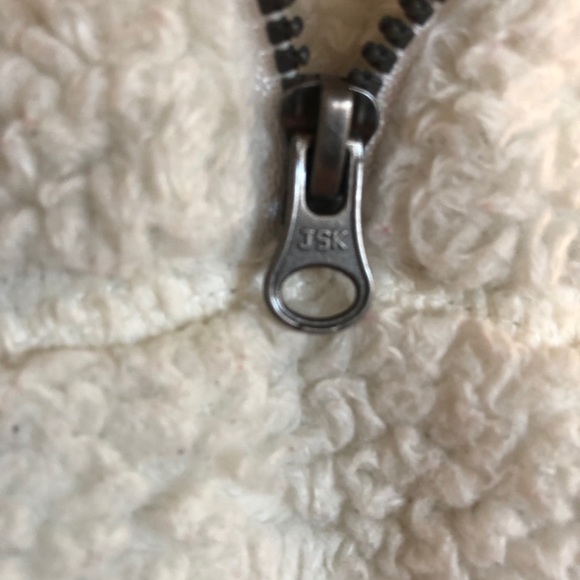 12 month pullover - Picture 3 of 8